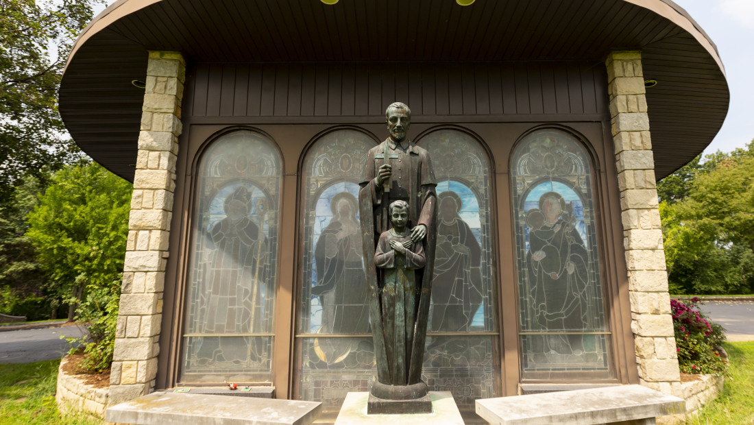 naunheim-catholic-cemeteries-resurrection-saint-louis